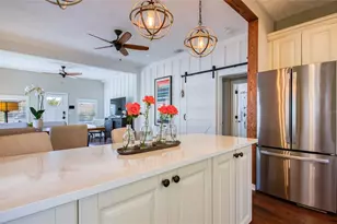 209 35th Ave N, Saint Petersburg, FL 33704 - Photo 21