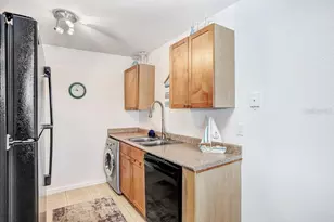 4714 Cobia Dr SE, Saint Petersburg, FL 33705 - Photo 9