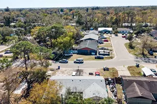 1015-1017 58th Ave Dr E, Bradenton, FL 34203 - Photo 23