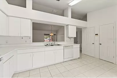 10615 Foxcrest Way, Riverview, FL 33569 - Photo 13