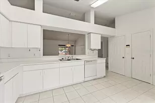 10615 Foxcrest Way, Riverview, FL 33569 - Photo 13