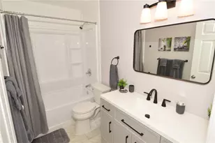 8653 Fancy Finch Dr, Tampa, FL 33614 - Photo 29