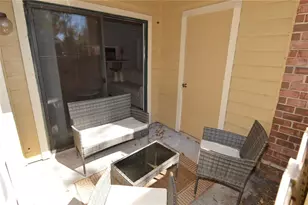 8653 Fancy Finch Dr, Tampa, FL 33614 - Photo 53