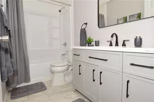 8653 Fancy Finch Dr, Tampa, FL 33614 - Photo 27