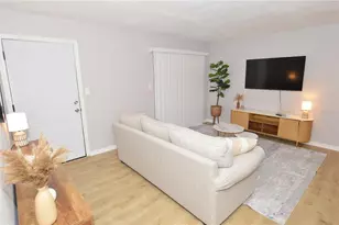 8653 Fancy Finch Dr, Tampa, FL 33614 - Photo 15