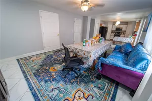 10529 Maronda Dr, Riverview, FL 33578 - Photo 9