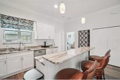 154 E Spruce Street, Tarpon Springs, FL 34689 - Photo 11