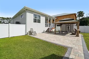 154 E Spruce St, Tarpon Springs, FL 34689 - Photo 27