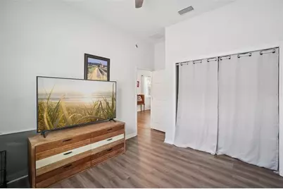 154 E Spruce Street, Tarpon Springs, FL 34689 - Photo 23