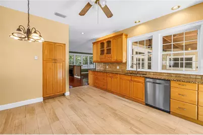 546 26th Avenue N, Saint Petersburg, FL 33704 - Photo 15