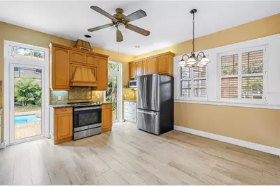 546 26th Avenue N, Saint Petersburg, FL 33704 - Photo 11