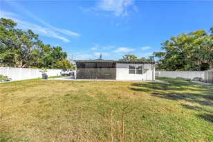 13216 Forest Hills Dr, Tampa, FL 33612 - Photo 27
