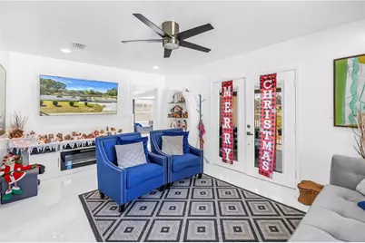 13216 Forest Hills Drive, Tampa, FL 33612 - Photo 9