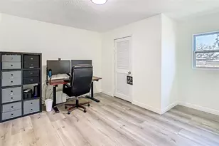 1700 S Miller Rd, Valrico, FL 33594 - Photo 39