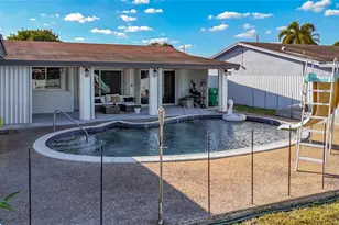 2913 Dolphin Dr, Miramar, FL 33025 - Photo 39