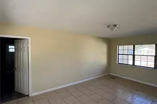 4421 Cobia Dr, Tampa, FL 33617 - Photo 3