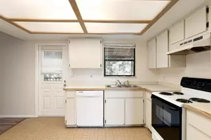 533 E Curlew Pl, Tarpon Springs, FL 34689 - Photo 7