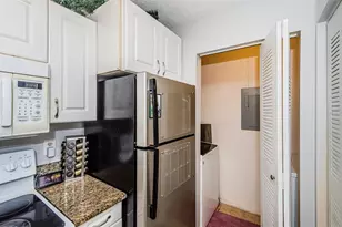 10114 Winsford Oak Blvd, Tampa, FL 33624 - Photo 15