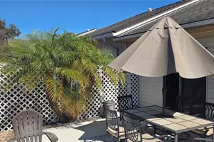 8708 Carroll Palm Pl, Tampa, FL 33614 - Photo 9