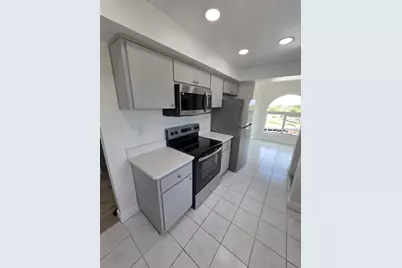 650 Island Way #408, Clearwater Beach, FL 33767 - Photo 5