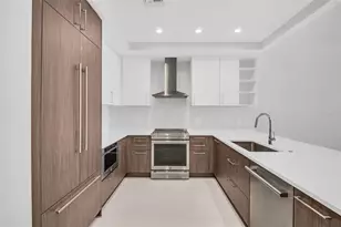 275 1st Ave S, Saint Petersburg, FL 33701 - Photo 9