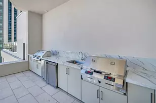 275 1st Ave S, Saint Petersburg, FL 33701 - Photo 29