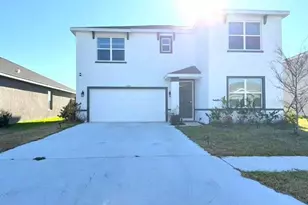 2785 Gardiner Ln, Zephyrhills, FL 33541 - Photo 3