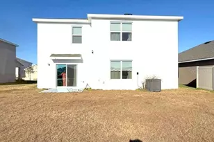2785 Gardiner Ln, Zephyrhills, FL 33541 - Photo 17