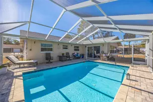 1225 NE 2nd St, Crystal River, FL 34429 - Photo 11