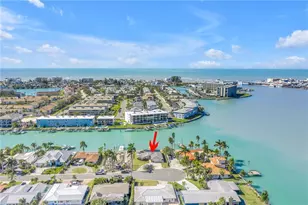 12520 4th St E, Treasure Island, FL 33706 - Photo 11