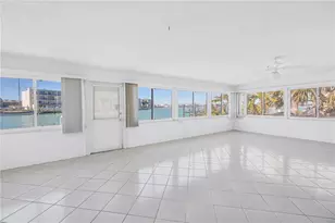 12520 4th St E, Treasure Island, FL 33706 - Photo 37