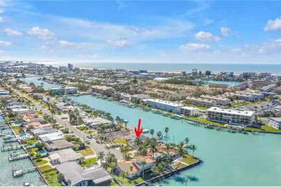 12520 4th Street E, Treasure Island, FL 33706 - Photo 13