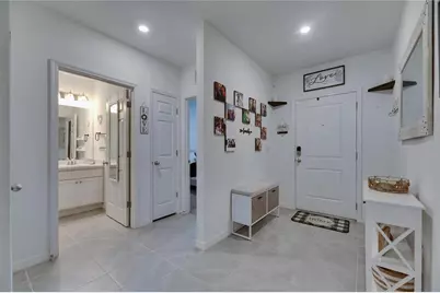 6927 Shelby Lynn Way, Zephyrhills, FL 33542 - Photo 9