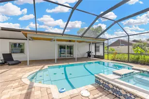 10811 Providence Oaks Dr, Riverview, FL 33578 - Photo 3