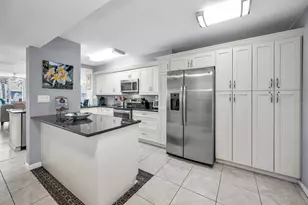 5901 Bahia Del Mar Cir, Saint Petersburg, FL 33715 - Photo 7