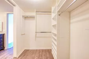 225 Country Club Dr, Largo, FL 33771 - Photo 21