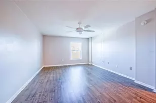 225 Country Club Dr, Largo, FL 33771 - Photo 19