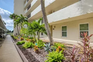 225 Country Club Dr, Largo, FL 33771 - Photo 3