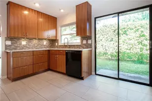 1733 Atrium Dr, Sun City Center, FL 33573 - Photo 15