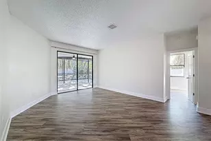 10006 Vista Pointe Dr, Tampa, FL 33635 - Photo 7