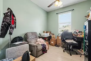 2130 Roanoke Springs Dr, Ruskin, FL 33570 - Photo 17