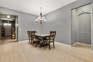 2130 Roanoke Springs Dr, Ruskin, FL 33570 - Photo 7