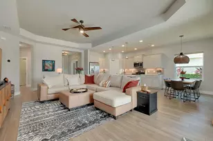 12177 Stuart Dr, Venice, FL 34293 - Photo 7