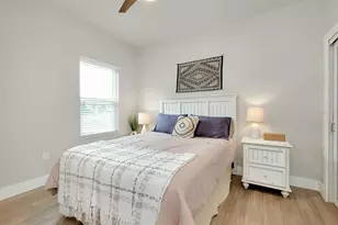 12177 Stuart Dr, Venice, FL 34293 - Photo 19