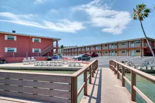 8565 W Gulf Blvd, Treasure Island, FL 33706 - Photo 1