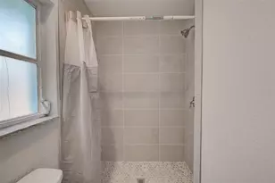 715 1st Ave NE, Largo, FL 33770 - Photo 11