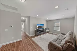 2527 Stapleford Pl, Wesley Chapel, FL 33543 - Photo 21