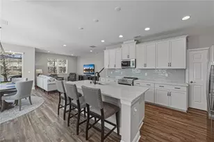2527 Stapleford Pl, Wesley Chapel, FL 33543 - Photo 13