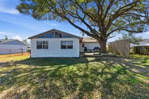 404 King Louis Ct, Seffner, FL 33584 - Photo 29