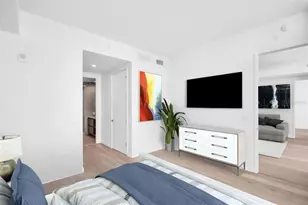 400 Central Ave, Saint Petersburg, FL 33701 - Photo 13